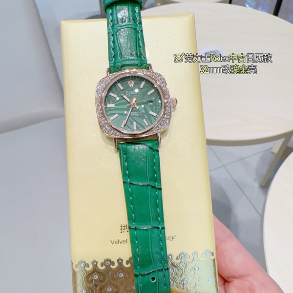 ブランド時計背面デザイン